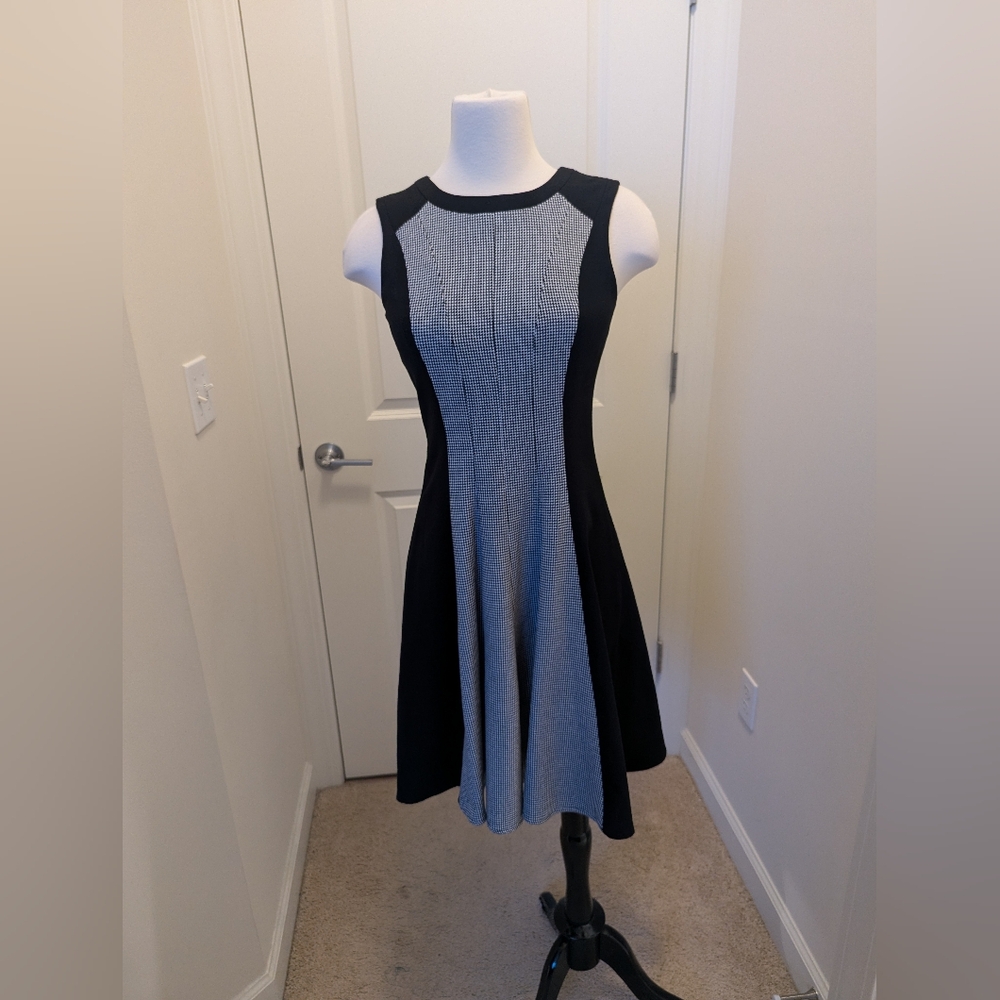 Calvin Klein Sleeveless Houndstooth Dress Size 2